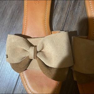 Women Bow UGG sandal